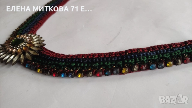 Масивно колие на ZARA с цветни кристали и ръчно изплетена яка върху метална основа, снимка 6 - Колиета, медальони, синджири - 53419537