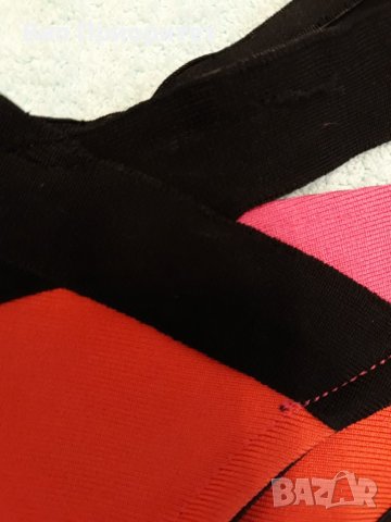 Бандажен оригинален бански черно , червено и розово, много ефектна материя и модел, спортно-елеганте, снимка 5 - Бански костюми - 37435661
