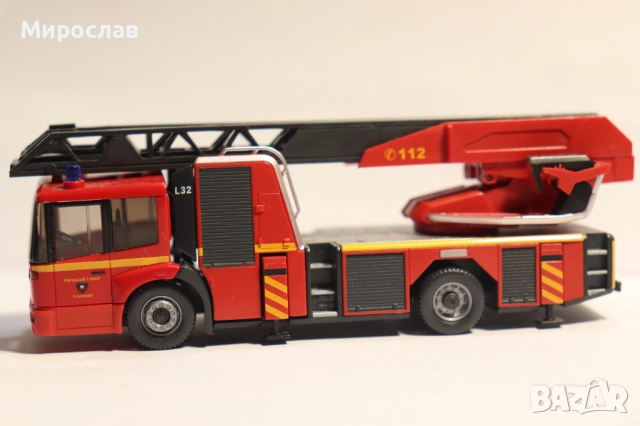 HERPA?? 1:87 H0 MERCEDES ПОЖАРНА КАМИОН МОДЕЛ КОЛИЧКА, снимка 2 - Колекции - 52931492