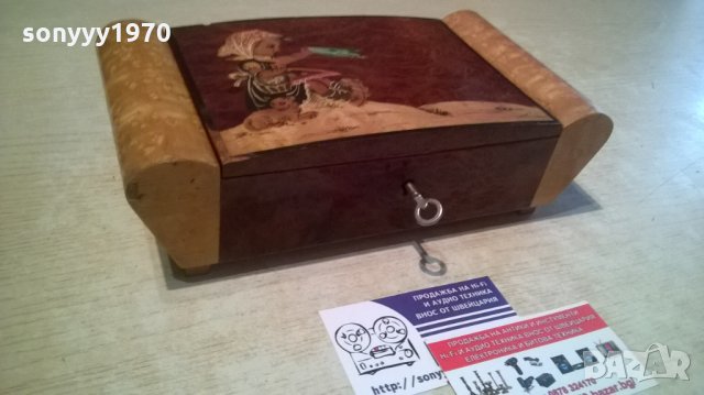 красива кутия с ключ-фурнир и лак-внос швеицария-24х13х7см, снимка 3 - Колекции - 28188390