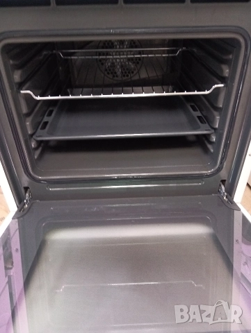 Свободно стояща печка с керамичен плот Сименс Siemens с две години гаранция!, снимка 8 - Печки, фурни - 52770281