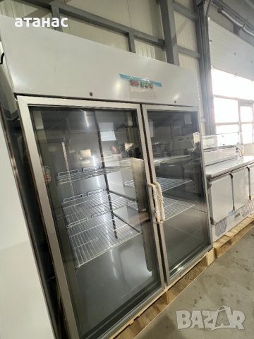 Професионален Хладилен шкаф/Витрина Двоен! НОВО!, снимка 2 - Обзавеждане на кухня - 43195887