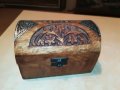 дървена кутия с дърворезба и метален обков 2007211211, снимка 10