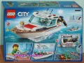 Продавам лего LEGO CITY 60221 - Яхта за гмуркане , снимка 2