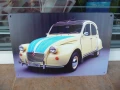 Метална табела кола Citroen 2 CV ретро автомобил френски класика фенски колекционерски, снимка 1