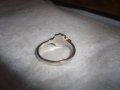 ПРЕКРАСЕН НЕЖЕН АРТ ПРЪСТЕН МЕД с БЯЛА ПОЗЛАТА и ФАСЕТИРАНИ БЛЕСТЯЩИ ЦИРКОНИ 27756, снимка 8