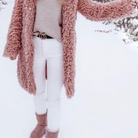 Пухкаво розово палто, снимка 1 - Палта, манта - 37934342