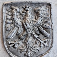 Метален герб орел с корона алуминий, снимка 1 - Антикварни и старинни предмети - 35515357