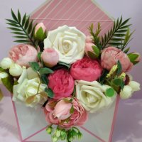 Подарък от цветя , снимка 1 - Подаръци за жени - 39761258