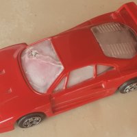 Продавам количка Ferrari F40, мащаб 1:43, снимка 2 - Коли, камиони, мотори, писти - 28561446