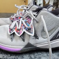 Страхотни маратонки Nike Kyrie 5 , снимка 6 - Маратонки - 35202298