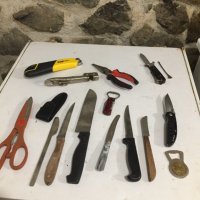лот ножове и др.ножът на последните две снимки е продаден !!!, снимка 1 - Антикварни и старинни предмети - 33032355