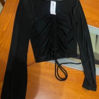 Дамска нова блуза, снимка 1 - Блузи с дълъг ръкав и пуловери - 42973376
