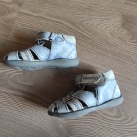 Комплект сандали, номер 19, снимка 7 - Бебешки обувки - 33359662
