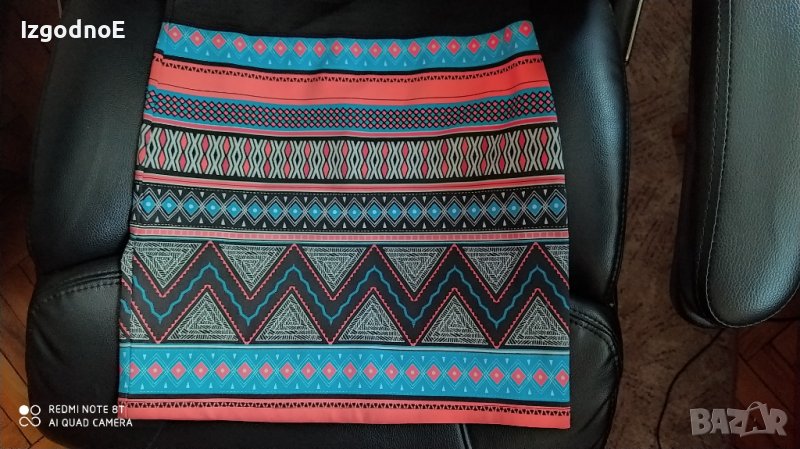 M Zara Страхотна еластична пола, снимка 1