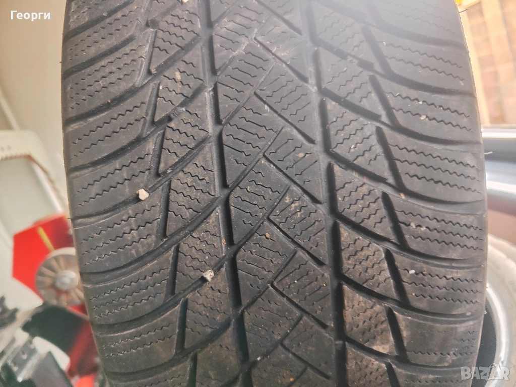 2бр.зимни гуми 235/45/20 Bridgestone, снимка 1