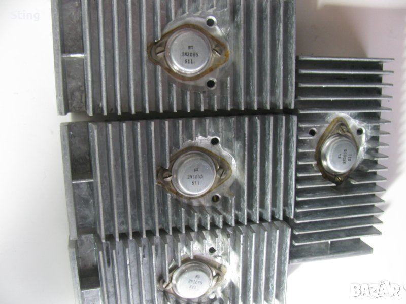 Яки  Транзистори  2N 3055  с  Масивни  Радиатори  Отлични, снимка 1