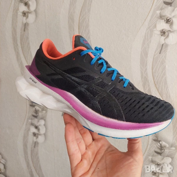 маратонки ASICS Novablast номер 40 , снимка 1