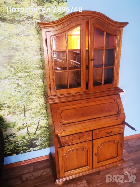 Писалище с витрина и вградена лампа, снимка 1