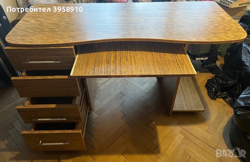 Дървено бюро , снимка 1