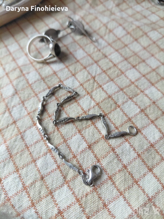 Нежна сребърна гривна с циркони, снимка 1