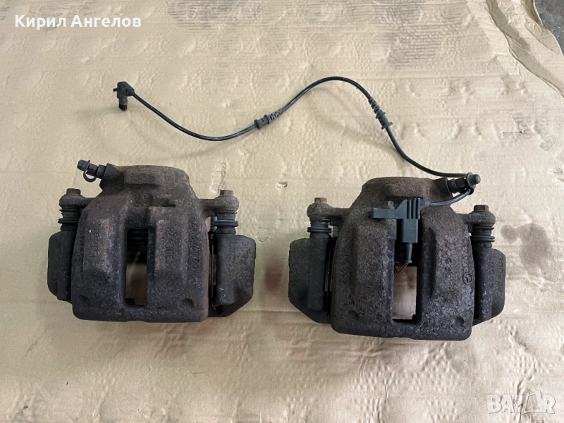 Предни спирачни апарати от Mercedes C-class W203 3.2i, снимка 1