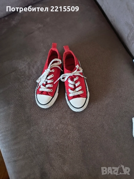 Детски червени полу-кецове, снимка 1