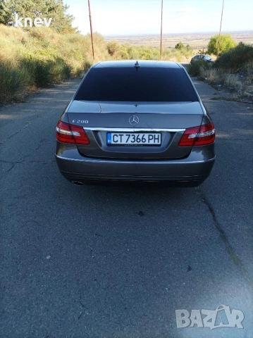 Е200 , снимка 4 - Автомобили и джипове - 53465574