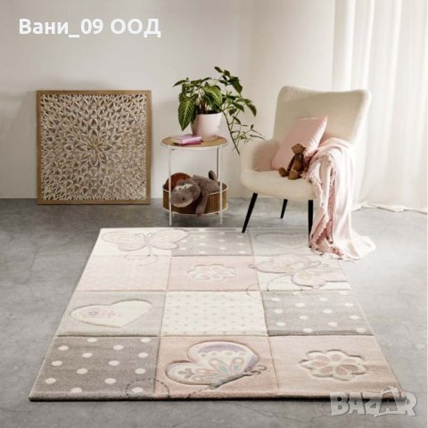 Розов детски килим на сърца и пеперуди, снимка 2 - Килими - 43628157