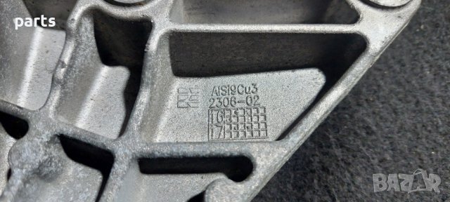 Лапа и Обтяжна Ролка Мерцедес N, снимка 2 - Части - 43249382