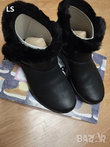 Дамски боти Skechers, снимка 7 - Дамски боти - 48347764