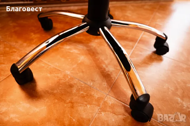 Офис стол SNERTINGE black blue, снимка 5 - Столове - 49034505