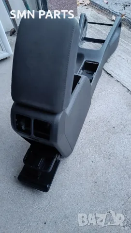 • Продавам подлакътник за голф 5 кожен и нормален (черен, сив и бежов) с къпхолдер, снимка 5 - Части - 49032690