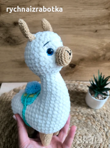 Плетена плюшена Лама, снимка 1