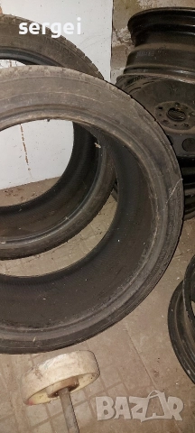 Гуми 18 цола, снимка 3 - Гуми и джанти - 52846686
