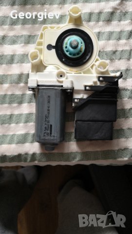 Стъклоповдигач заден ляв за СЕАТ ЛЕОН seat leon 1P 2006г., снимка 8 - Части - 31409365