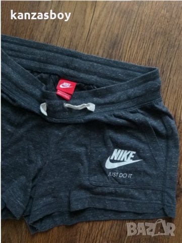 Nike Gym Vintage - страхотни къси панталонки, снимка 3 - Къси панталони и бермуди - 32751733