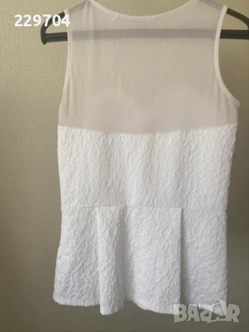 Дамски топ GUESS, снимка 4 - Корсети, бюстиета, топове - 51029291