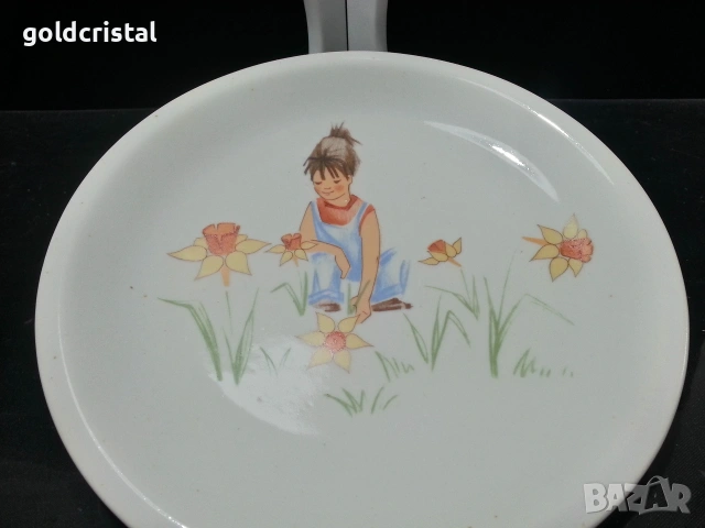 Стар български порцелан чиния детски мотив , снимка 3 - Антикварни и старинни предмети - 53310336
