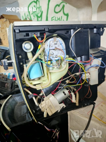 Jura Impressa J5 , снимка 2 - Кафемашини - 53430003