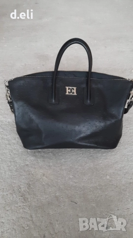 ESCADA Original 100% Кожа Голяма чанта, снимка 4 - Чанти - 51676636