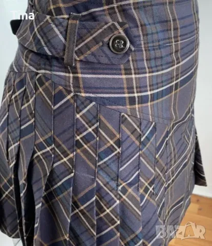 Нова пола на Karen Millen , снимка 3 - Поли - 49279541