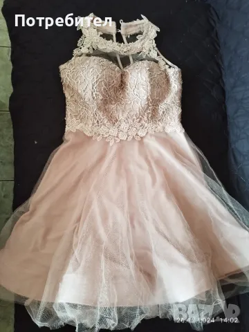 Продавам бутикова рокля