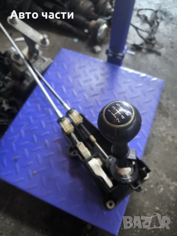 Скоростен лост Opel Meriva A 1.7 CDTI 100 конски сили 55353676, снимка 2 - Части - 51130872