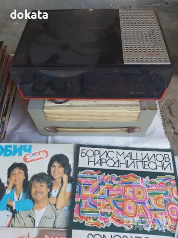 Стар грамофон и грамофони плочи, снимка 2 - Други ценни предмети - 50244639