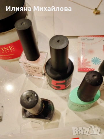 Комплект за маникюр с ув/лед лампа, снимка 5 - Продукти за маникюр - 53210529