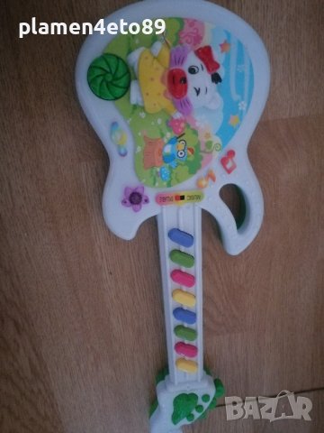 детска китара , снимка 2 - Китари - 43910624