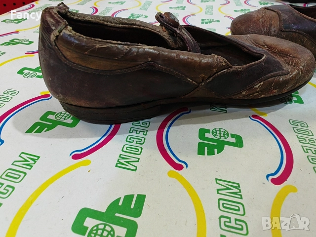 Детски кожени обувки от 50-60 години, снимка 4 - Антикварни и старинни предмети - 52674797