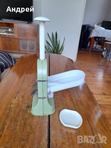 Стар уред за вадене на костилки,костилковадачка #2, снимка 3 - Антикварни и старинни предмети - 44099918