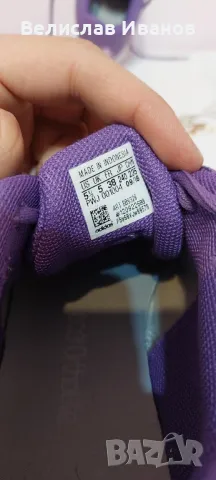 Дамски маратонки адидас.Оригинални. Чисто нови., снимка 4 - Маратонки - 49341855